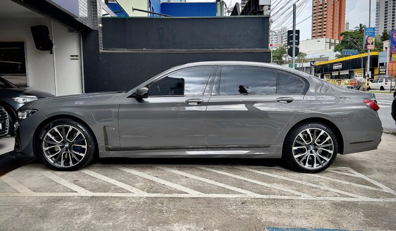 BMW 745LE M SPORT 3.0 TWINPOWER HÍBRIDO 2021 BLINDADO CARBON full