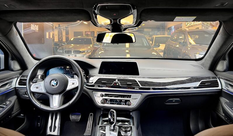 BMW 745LE M SPORT 3.0 TWINPOWER HÍBRIDO 2021 BLINDADO CARBON full