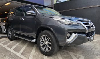 TOYOTA HILUX SW4 SRX 2.8 TURBO INTERCOOLER DIESEL 7 LUGARES 2017 BLINDADO TARGET full
