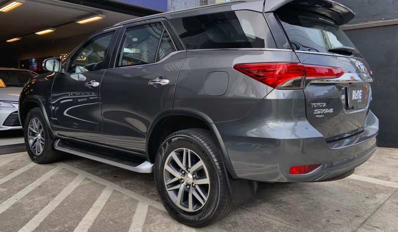 TOYOTA HILUX SW4 SRX 2.8 TURBO INTERCOOLER DIESEL 7 LUGARES 2017 BLINDADO TARGET full