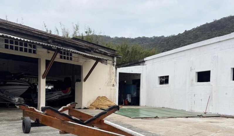 Barco Phantom 300 – 2011 full