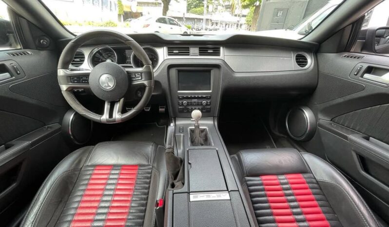 FORD MUSTANG SHELBY GT500 SVT V8 – 2011 full