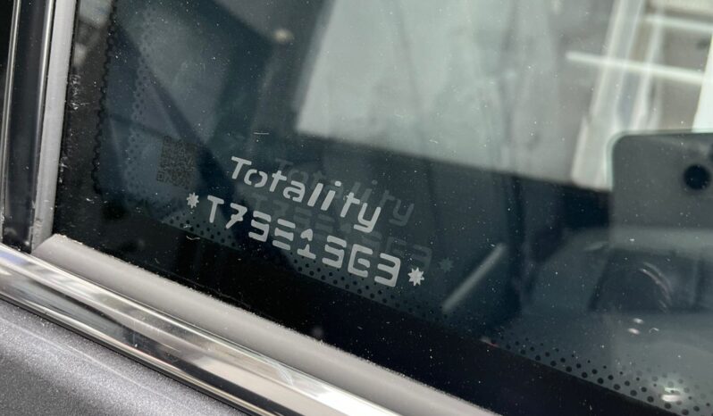 TOYOTA HILUX 2.8 D-4D TURBO DIESEL SRX BLINDADO 2026 full