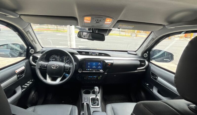 TOYOTA HILUX 2.8 D-4D TURBO DIESEL SRX BLINDADO 2026 full