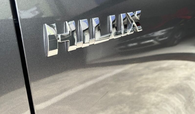 TOYOTA HILUX 2.8 D-4D TURBO DIESEL SRX BLINDADO 2026 full