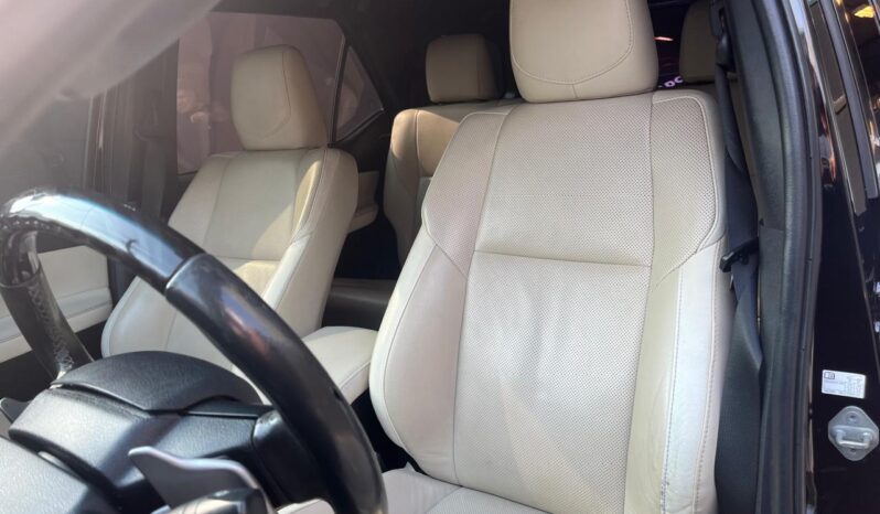 TOYOTA HILUX SW4 2.8 D-4D TURBO DIESEL DIAMOND 7L 4X4 AUTOMÁTICO full