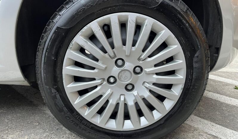 FIAT PUNTO ESSENCE 1.6 16V FLEX 4P AUTOMATIZADO – 2013 full