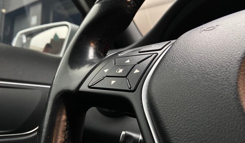 MERCEDES BENZ GLA 200 ADVANCE 1.6 TURBO FLEX 2015 full